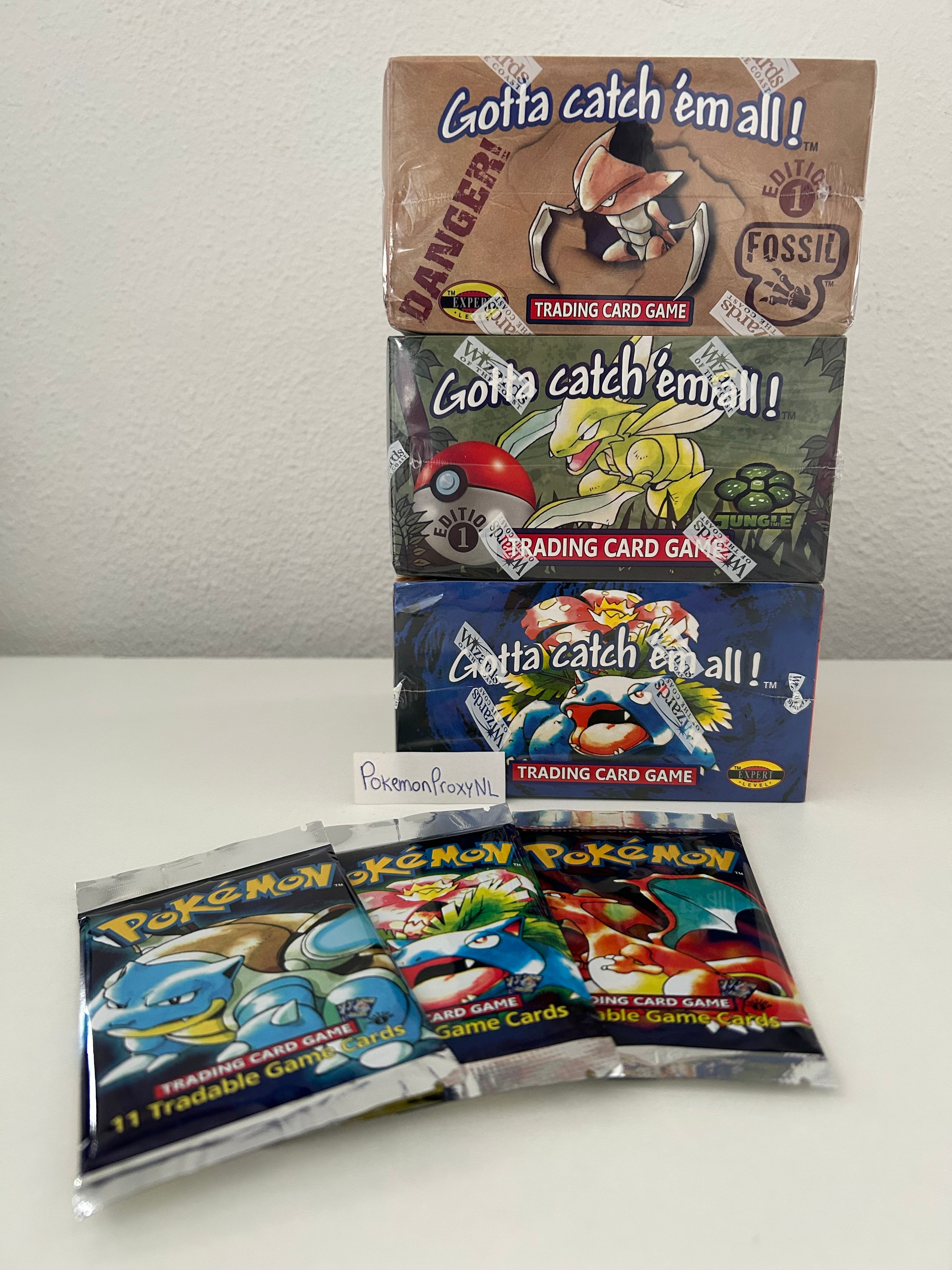Boosterbox: Team Rocket Set (first edition) (RO) / 1/82 - 83/82 / 1999 / PROXY Pokémon TCG card(s)